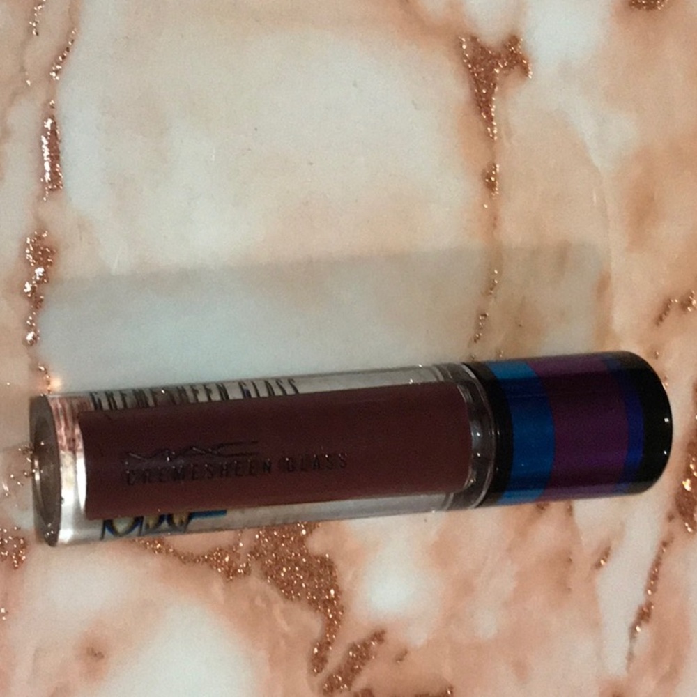 New Mac cremesheen glass